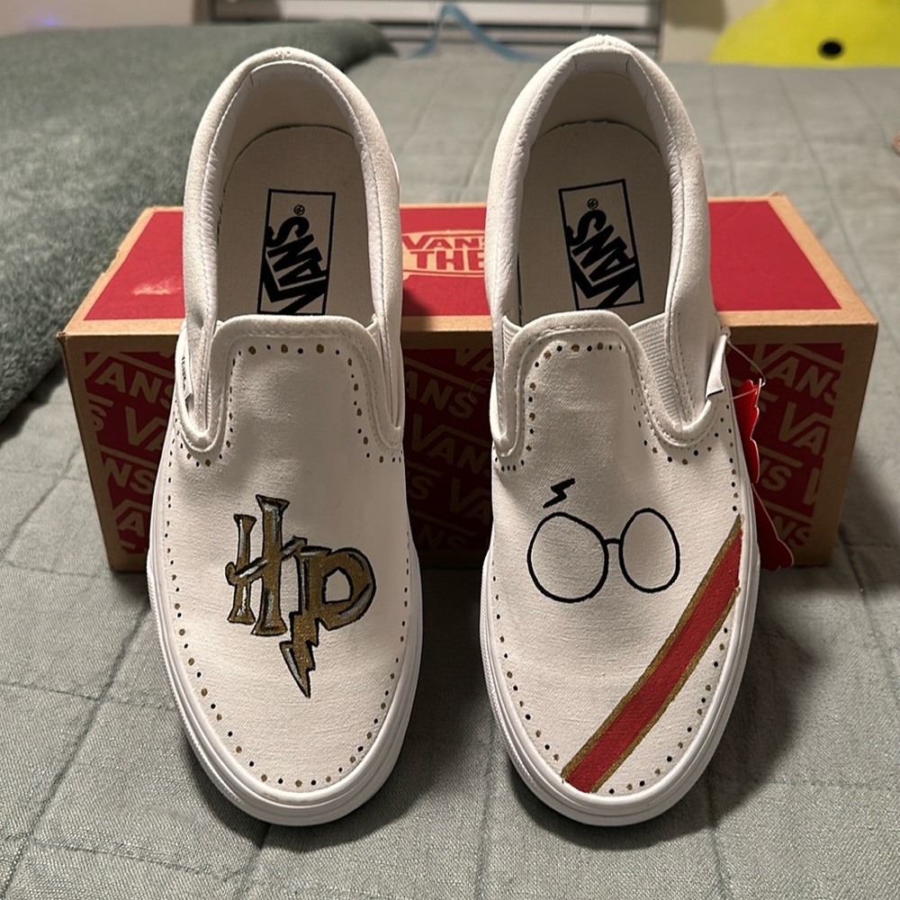NWT Custom, Harry Potter vans